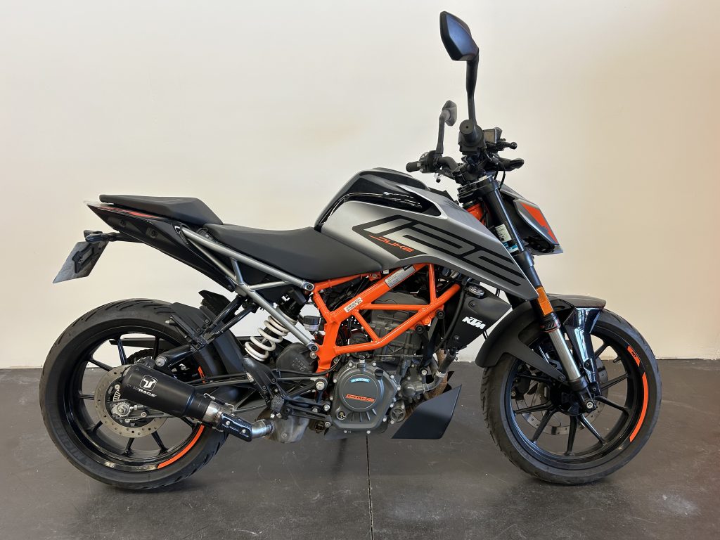 KTM 125 DUKE 2022